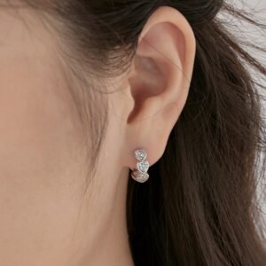 Silver S925 White Heart Shape Loving Heart Zircon Arrangement Inlaid Bezel Setting Glossy Exquisite Compact Ear Ring